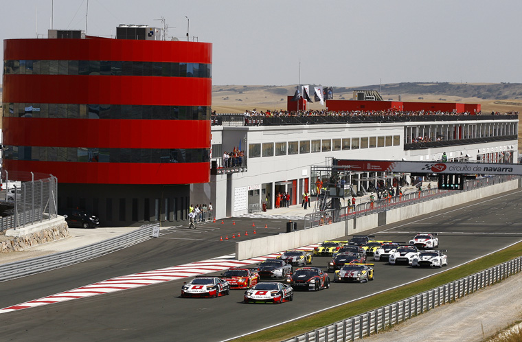 Nissan GT-R Race Scene Picture